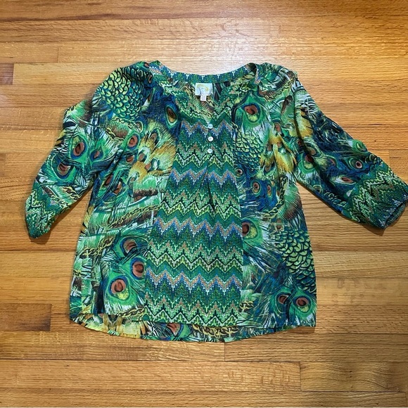 Fig & Flower Green Peacock Print Tie Top Size PM (B3 - Picture 7 of 9